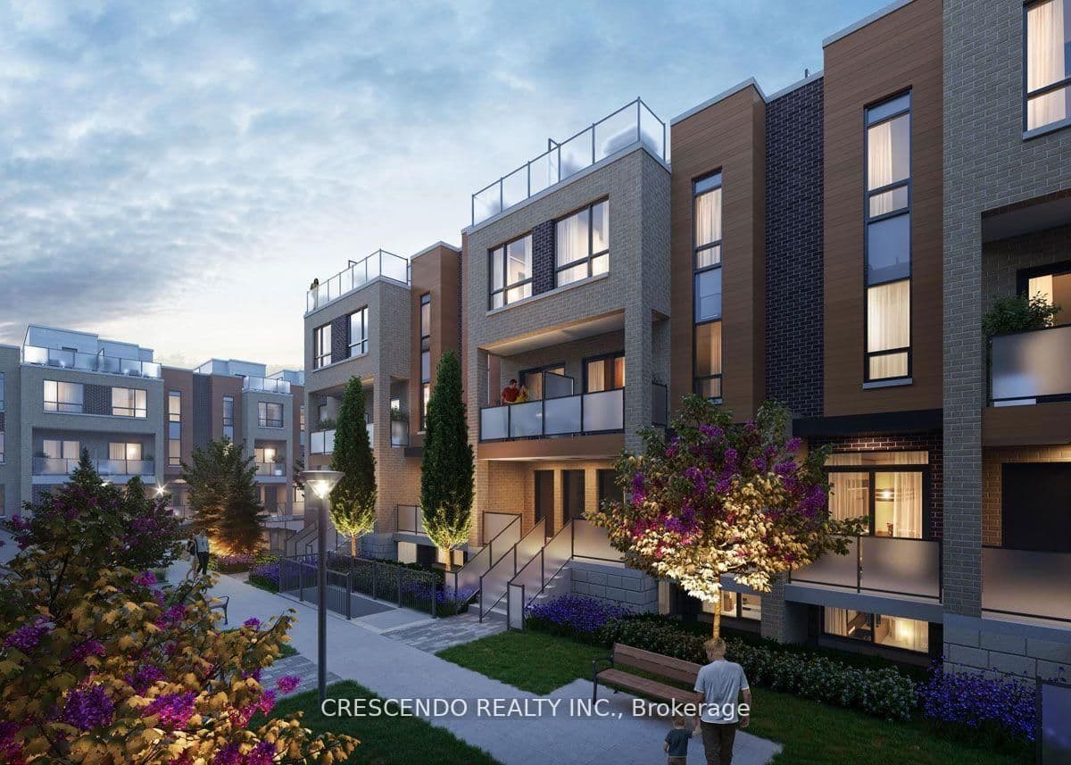 24 - 18 Lytham Green Circle, Newmarket, ON