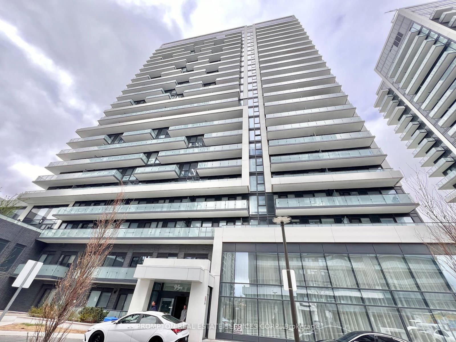 1208 - 95 Oneida Crescent, Richmond Hill, ON