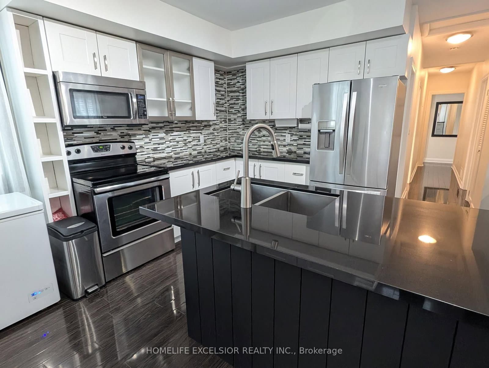 4 Albert Street, Whitchurch-Stouffville, ON — photo 3