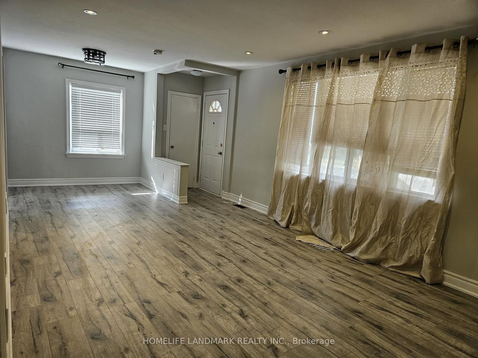 21 Highland Park Boulevard, Markham, ON — photo 2