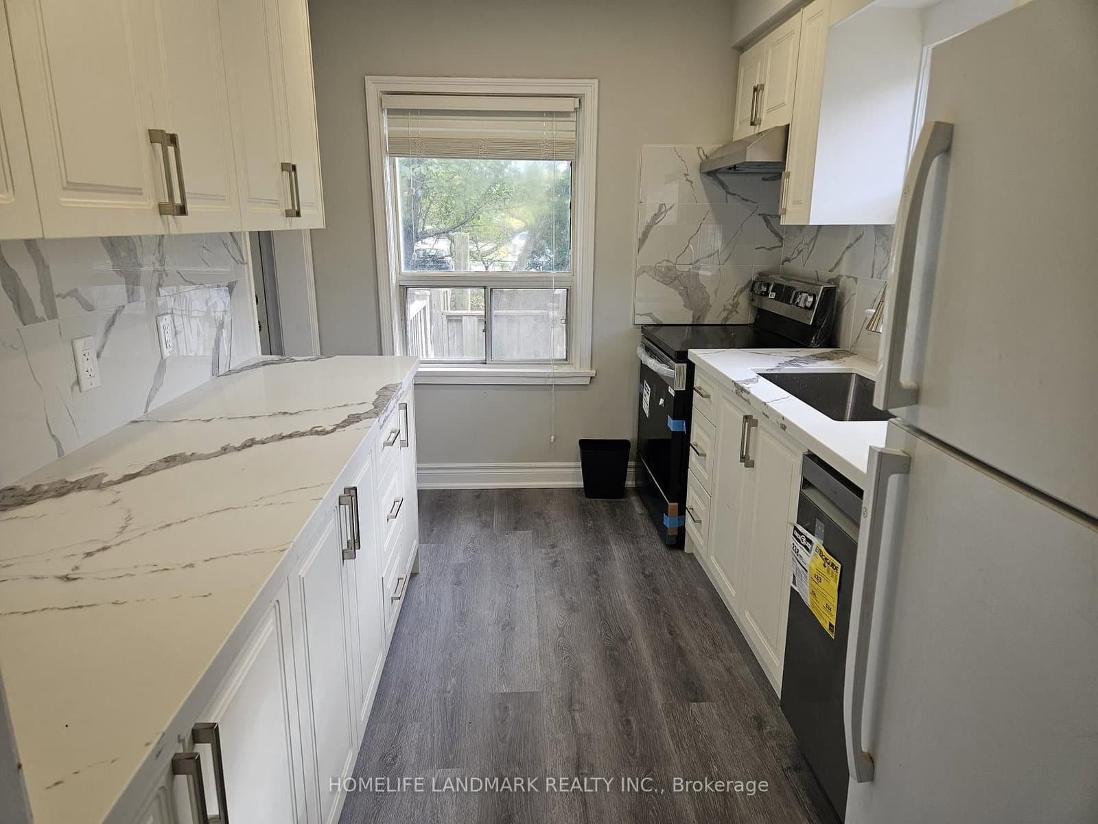 21 Highland Park Boulevard, Markham, ON — photo 3