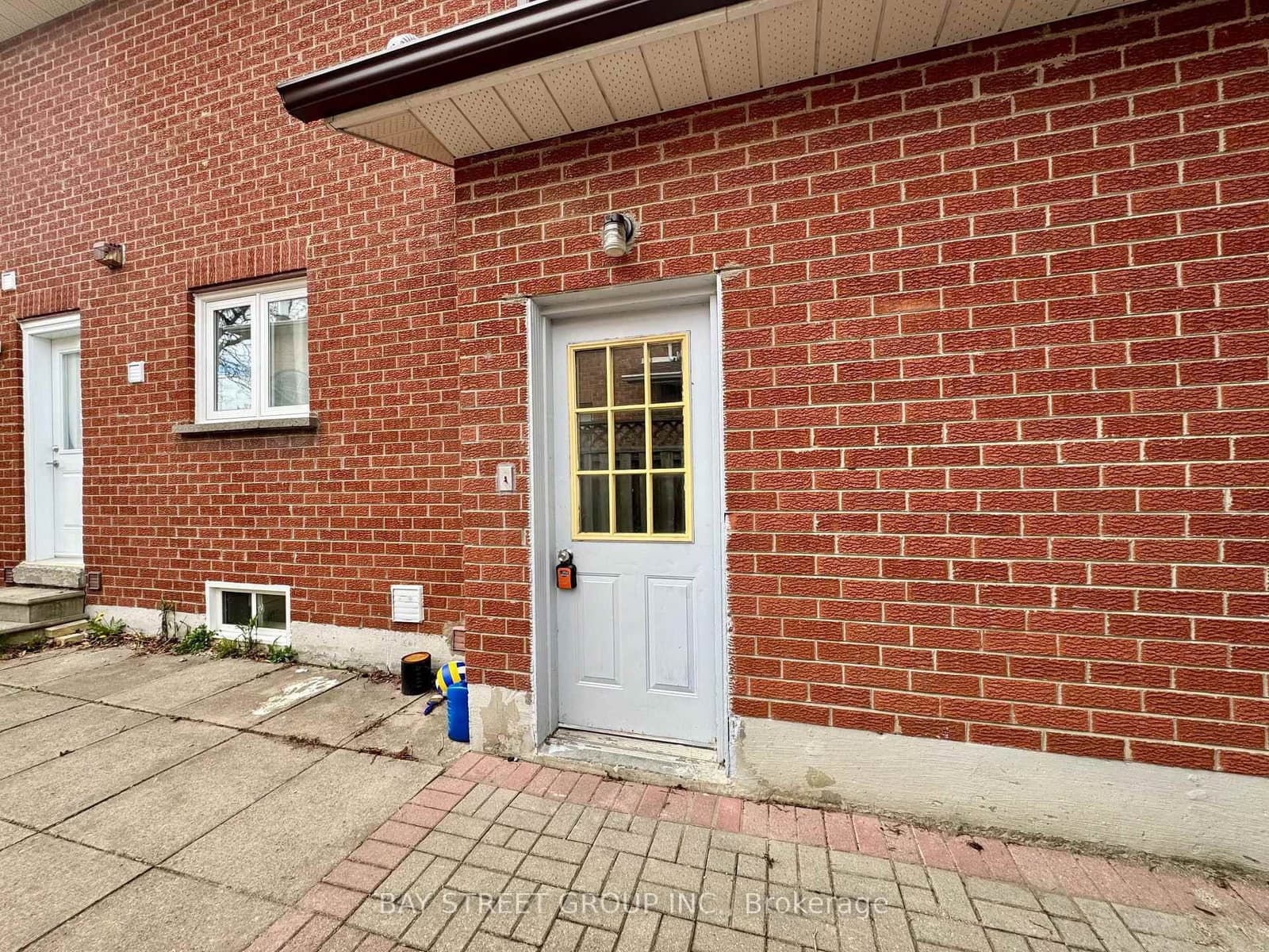 11 Cardiff Road, Markham, ON — photo 2