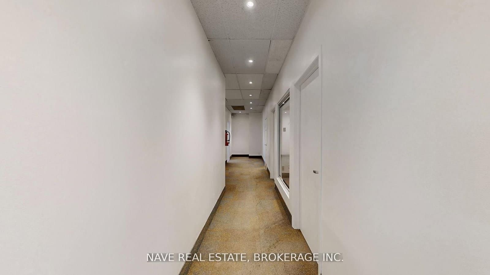 Unit E - 77-83 Davis Drive, Newmarket, ON — photo 3