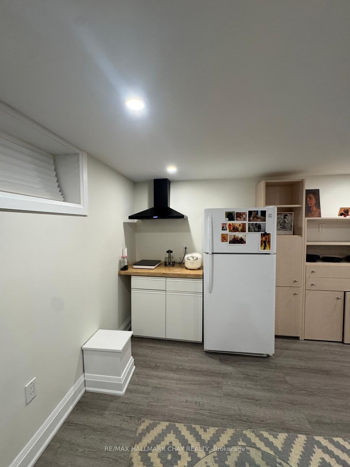1 Davidson Road, Aurora, ON