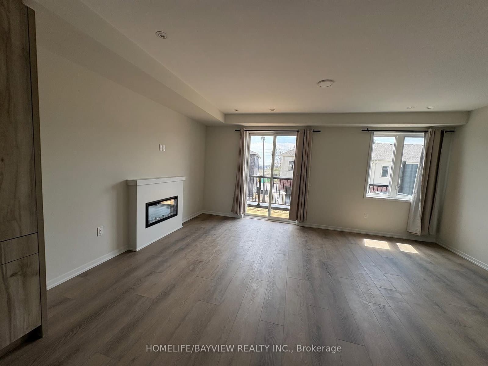 12 Big Willow Crescent, Richmond Hill, ON — photo 2