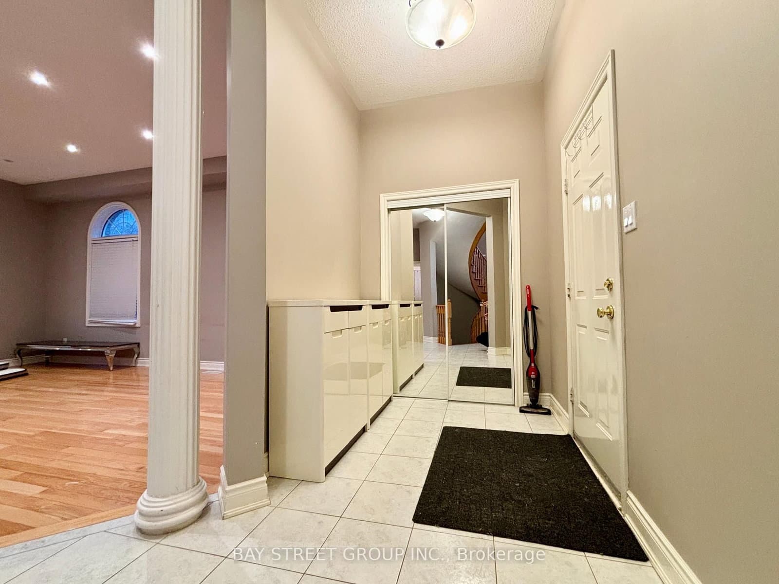 69 Princeton Avenue, Richmond Hill, ON — photo 2