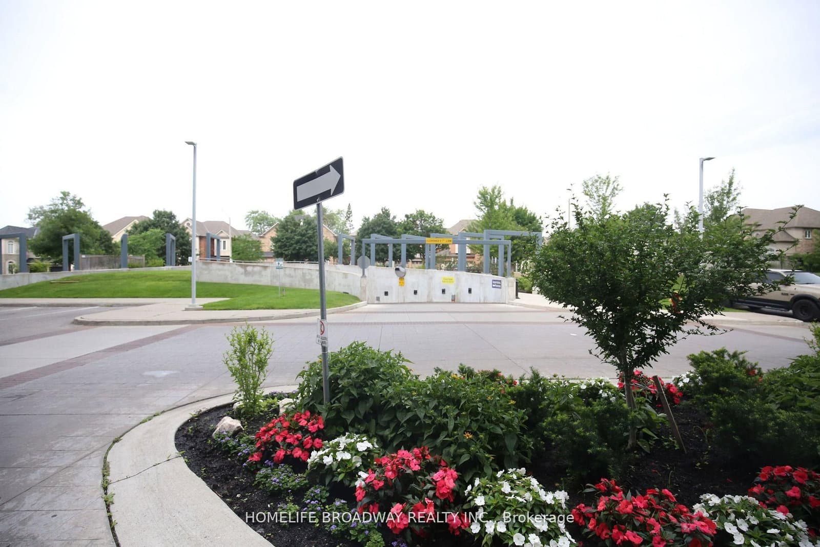 1606B - 9090 Yonge Street, Richmond Hill, ON — photo 3