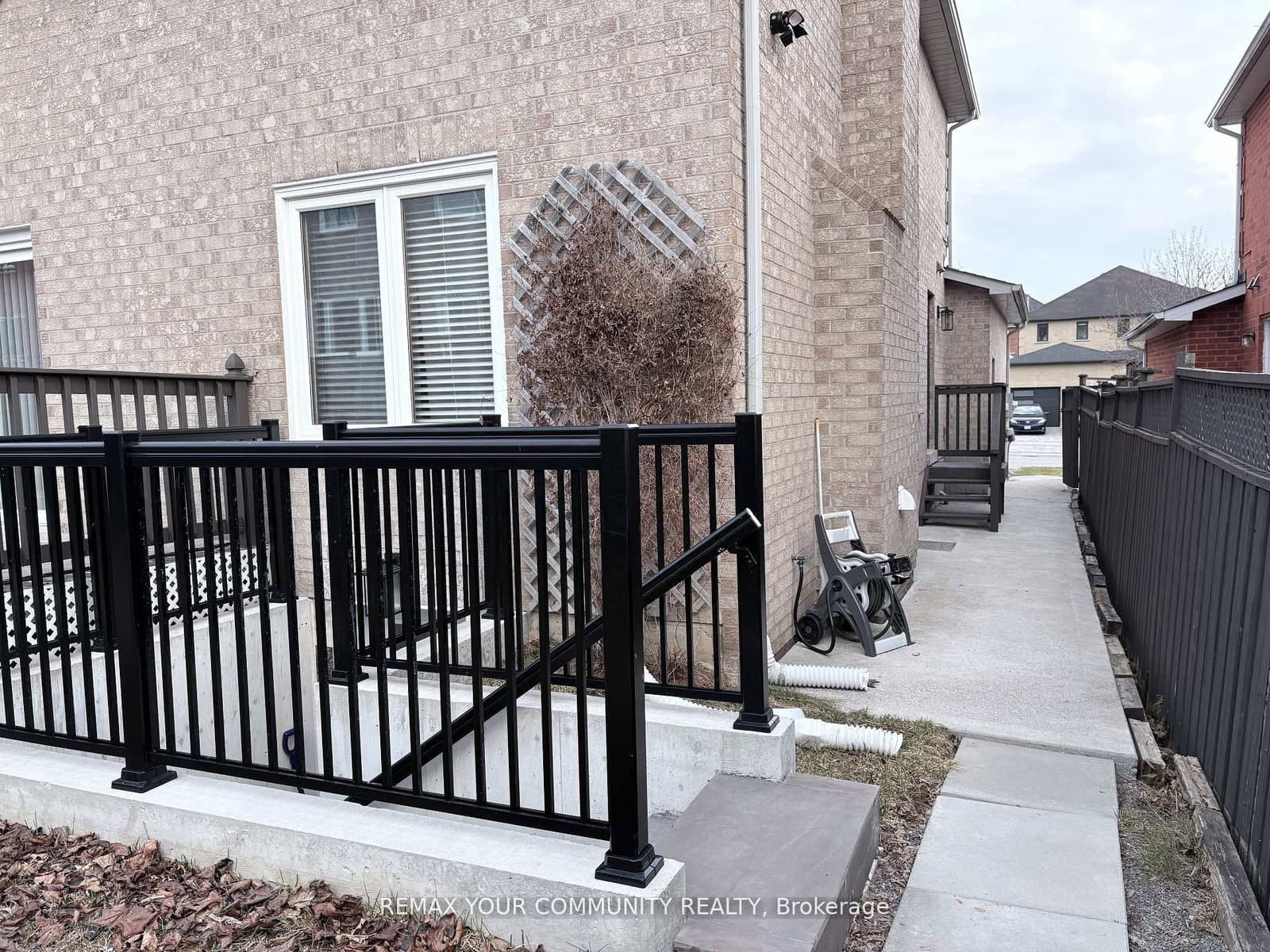 Basement - 39 Nelson Circle, Newmarket, ON — photo 3