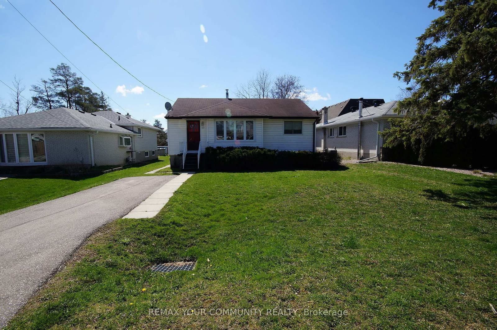 40 Burkholder Street, Whitchurch-Stouffville, ON — photo 2