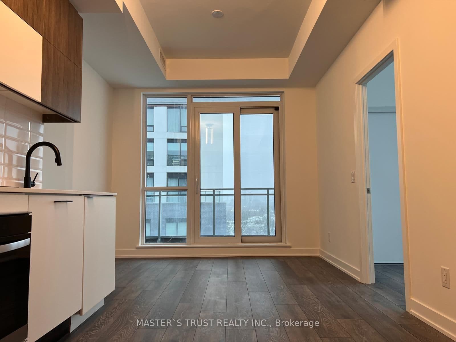 610 - 8888 Yonge Street, Richmond Hill, ON — photo 2