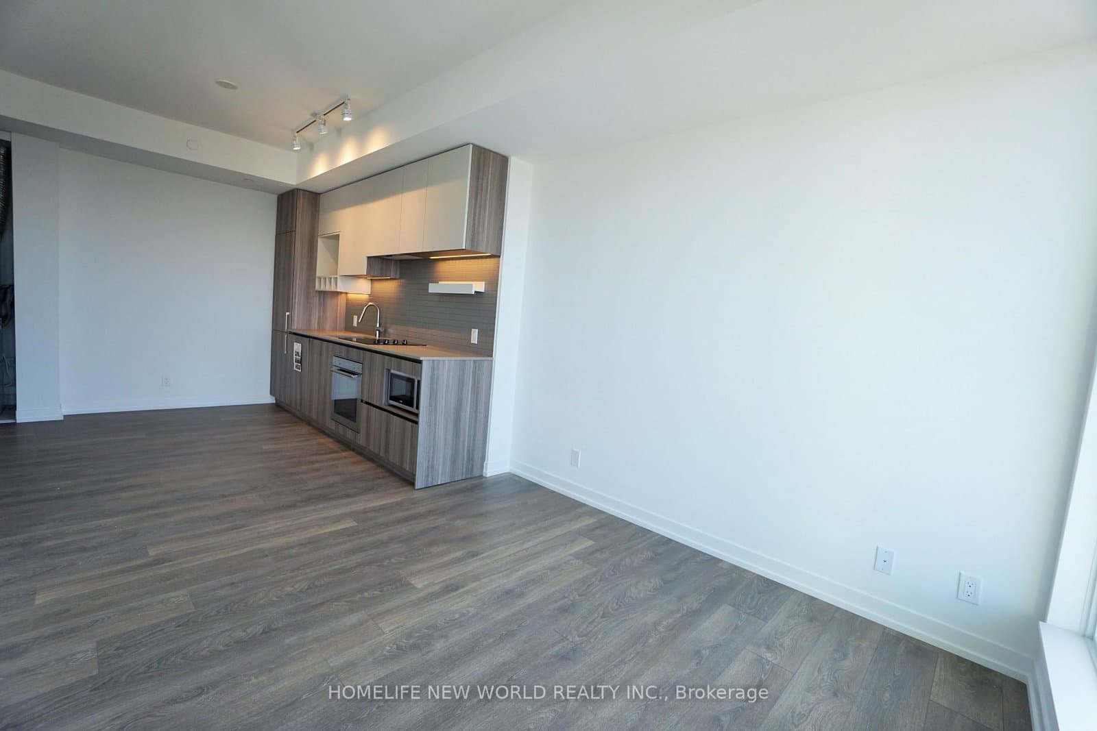 2511 - 898 Portage Parkway, Vaughan, ON — photo 2