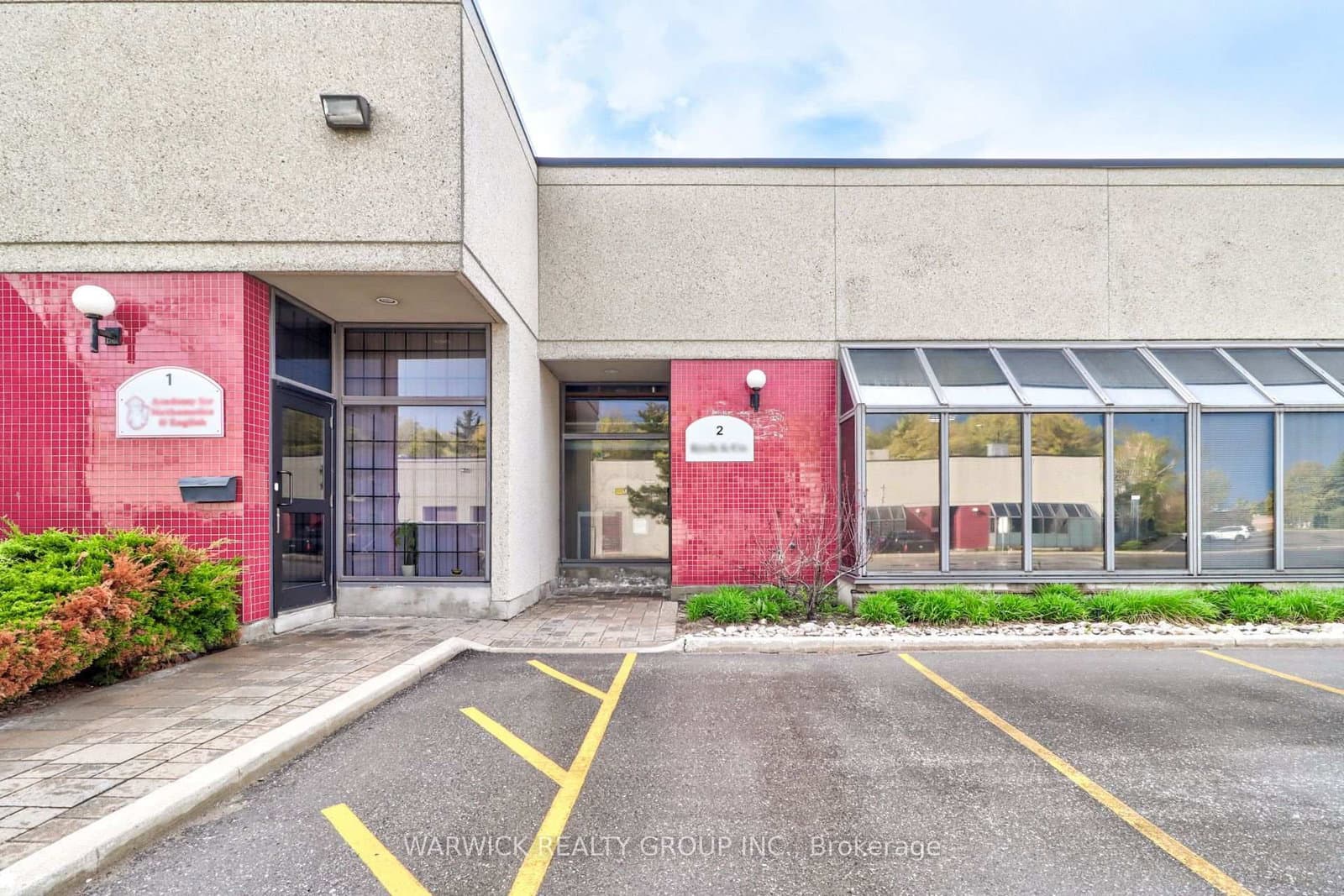 3 - 110 West Beaver Creek Road, Richmond Hill, ON