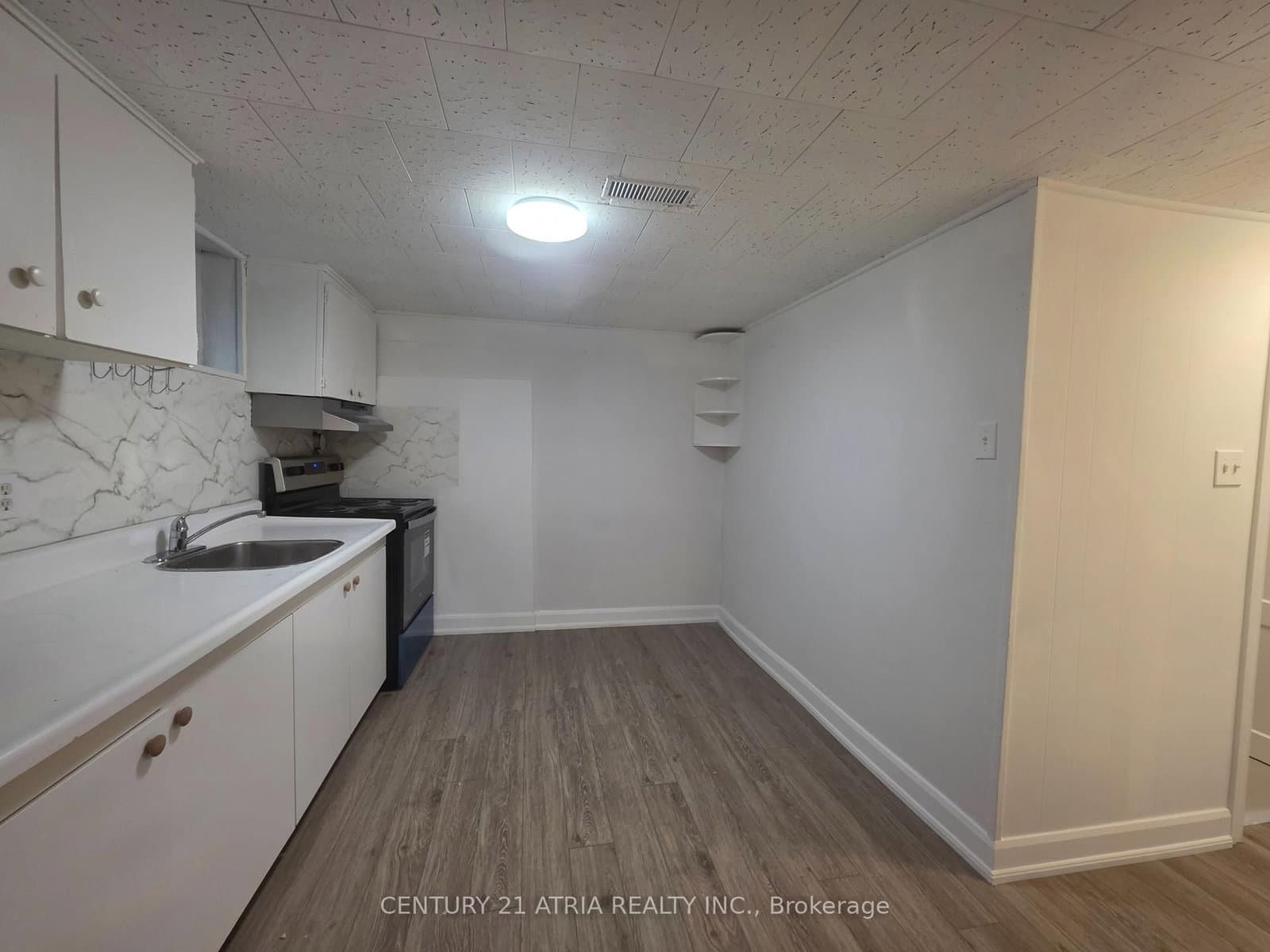 Lower - 21 Meadowview Avenue, Markham, ON — photo 3
