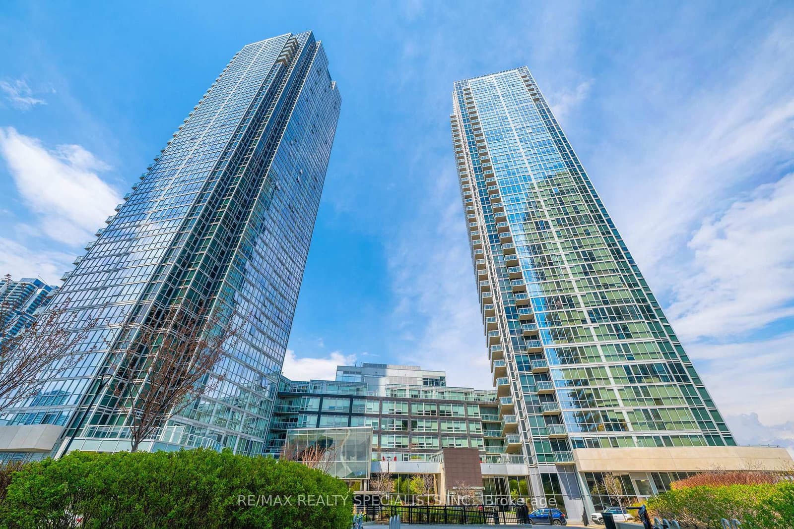 2501 - 2916 Highway 7, Vaughan, ON