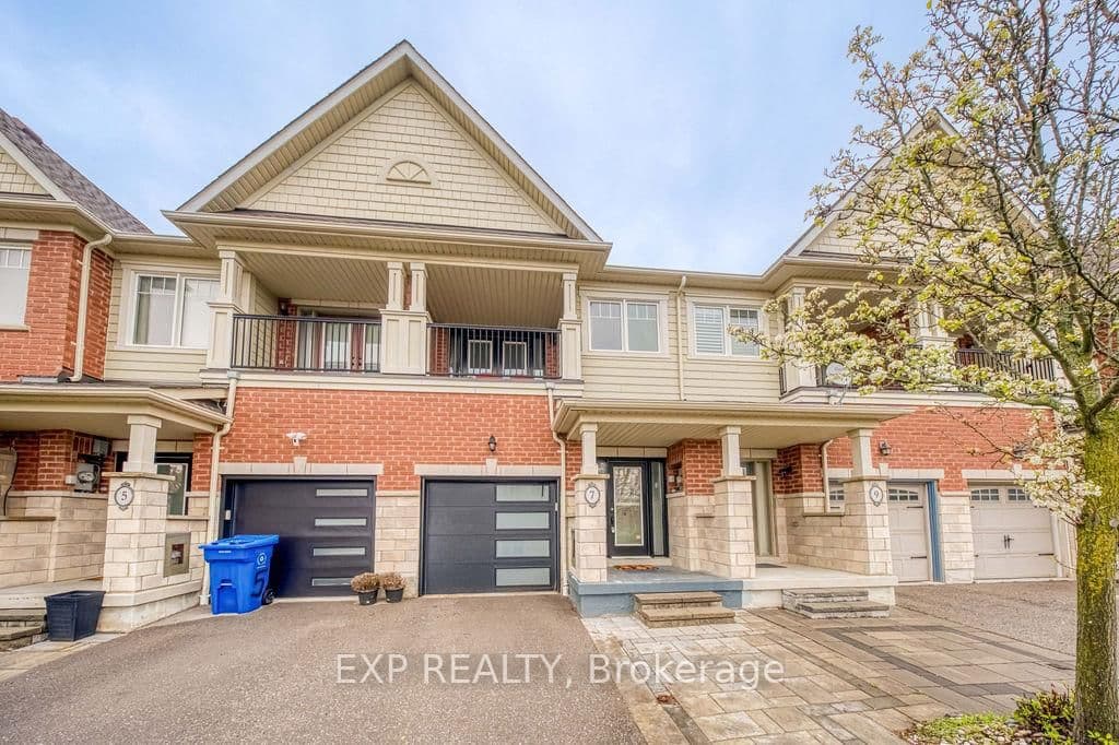 7 Northwest Passage, Whitchurch-Stouffville, ON