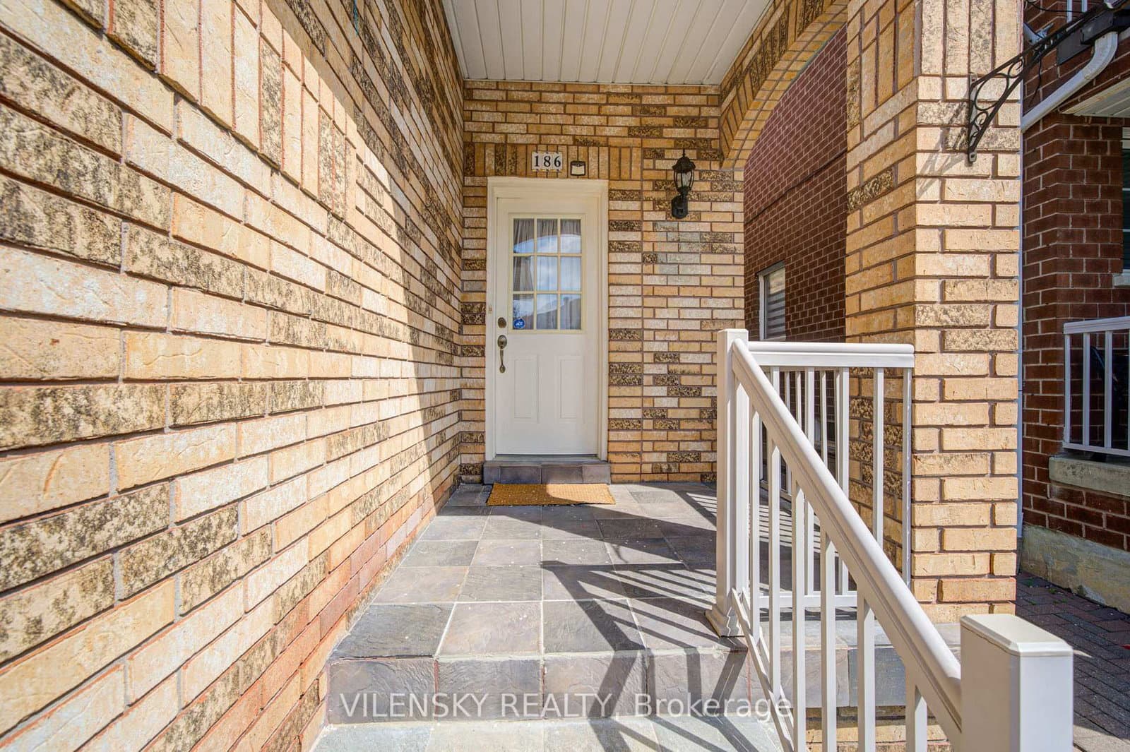 186 Purcell Crescent, Vaughan, ON — photo 2