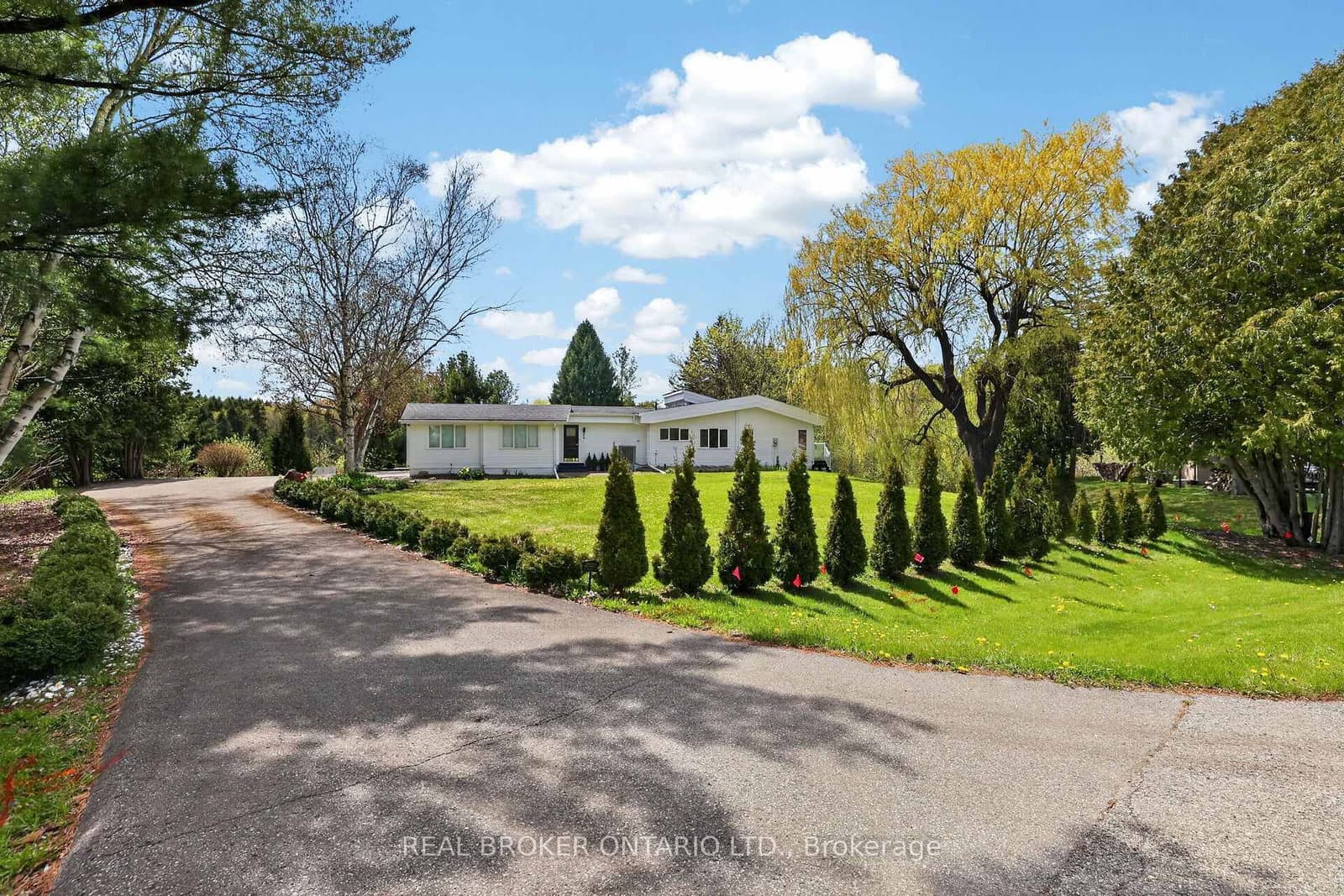 26 Orchard Court, East Gwillimbury, ON
