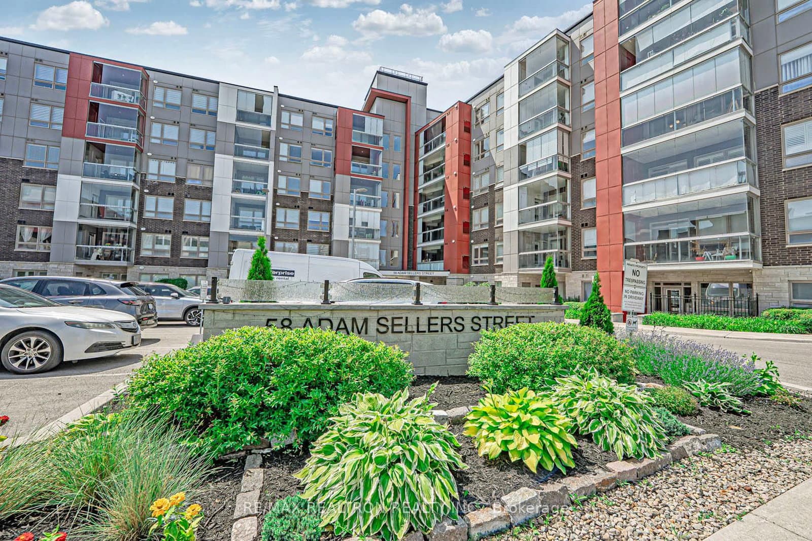 407 - 58 Adam Sellers Street, Markham, ON