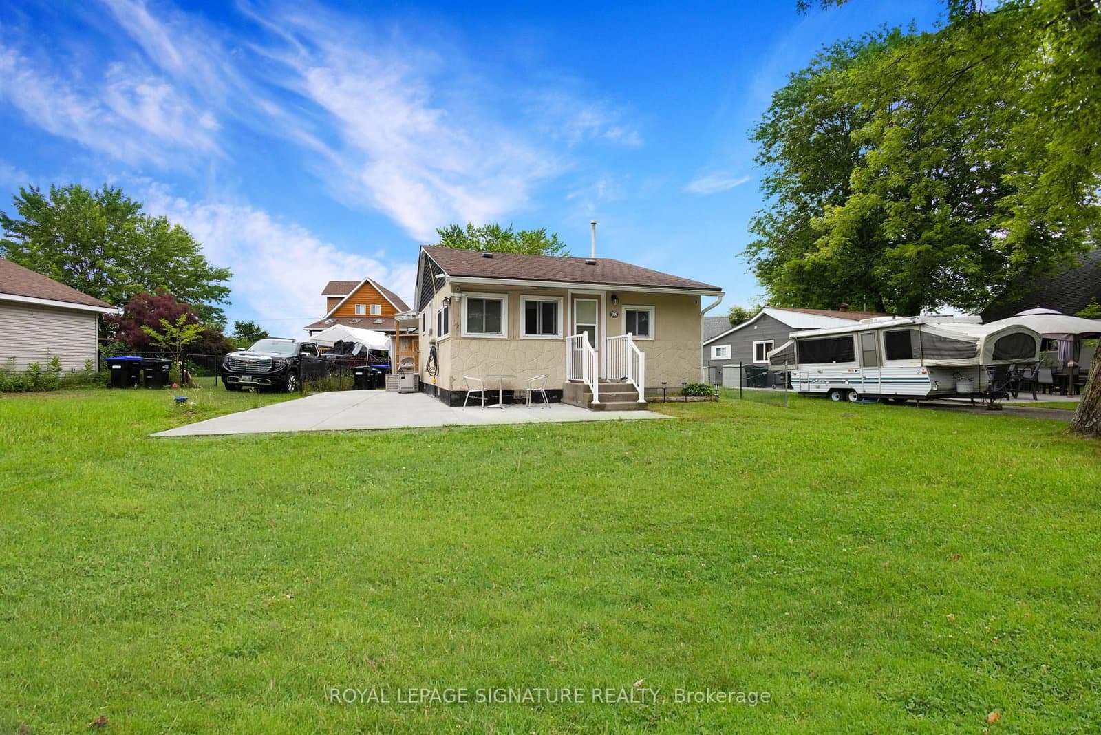 25 Playfair Drive, Tay, ON