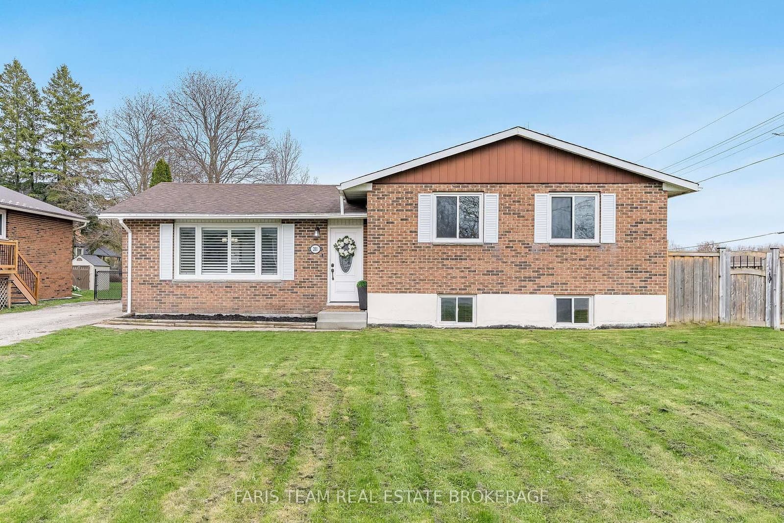 201 Christopher Street, Clearview, ON