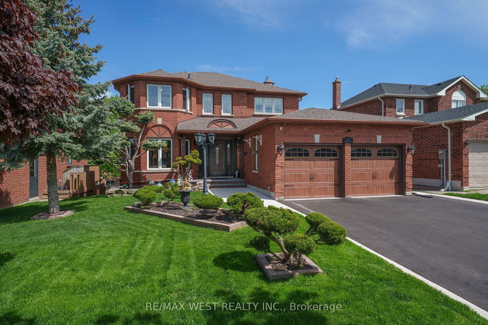 27 Golden Meadow Road, Barrie, ON — photo 2