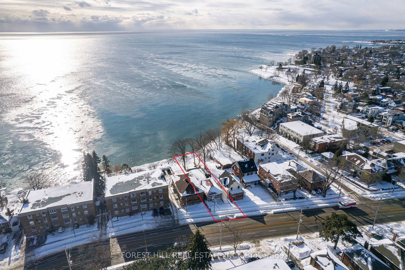 2703 Lake Shore Boulevard, Toronto, ON