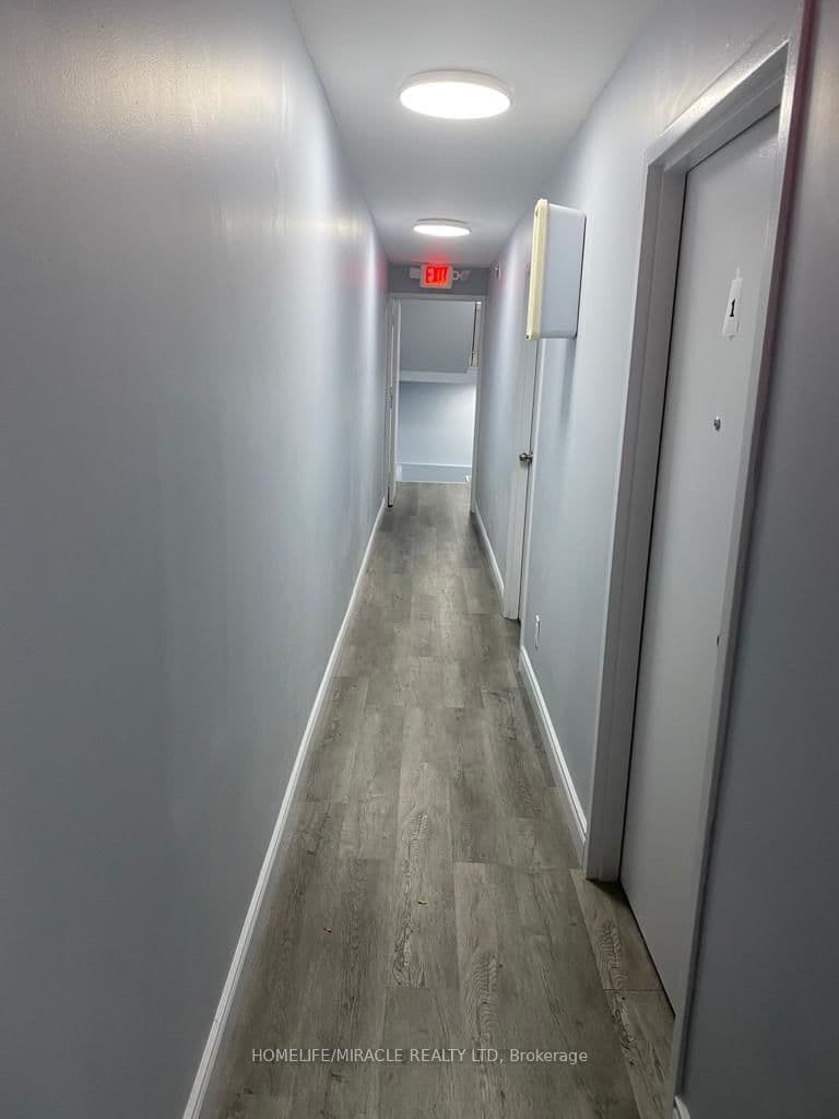 2 - 2401 Lakeshore Boulevard, Toronto, ON — photo 3