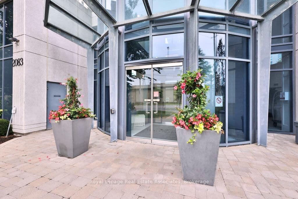1514 - 2083 Lake Shore Boulevard, Toronto, ON — photo 3