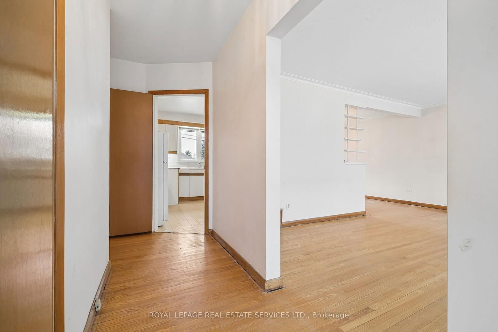 51 Smithwood Drive, Toronto, ON — photo 2