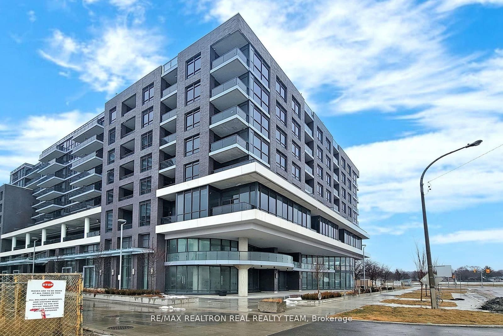 707 - 10 Gibbs Road, Toronto, ON