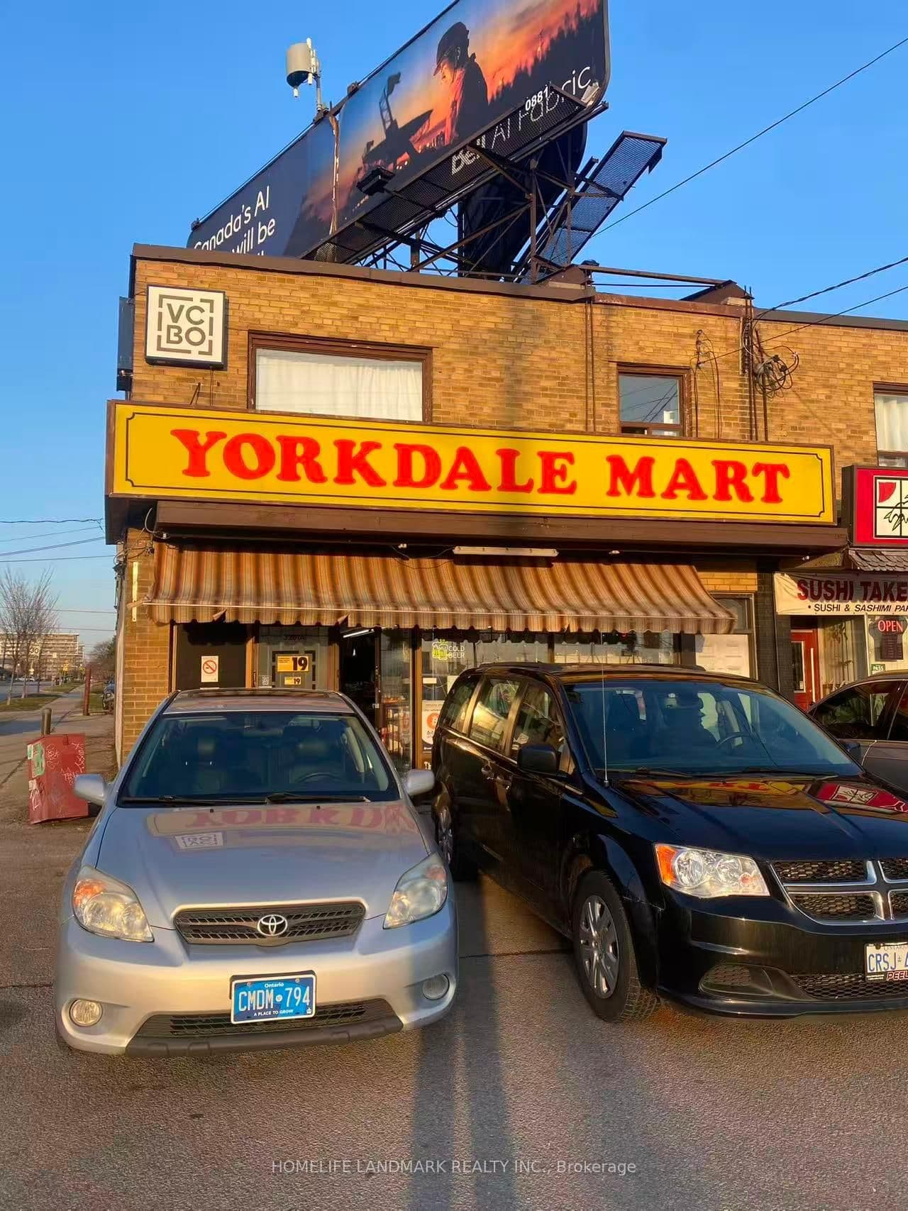 3261 Dufferin Street, Toronto, ON