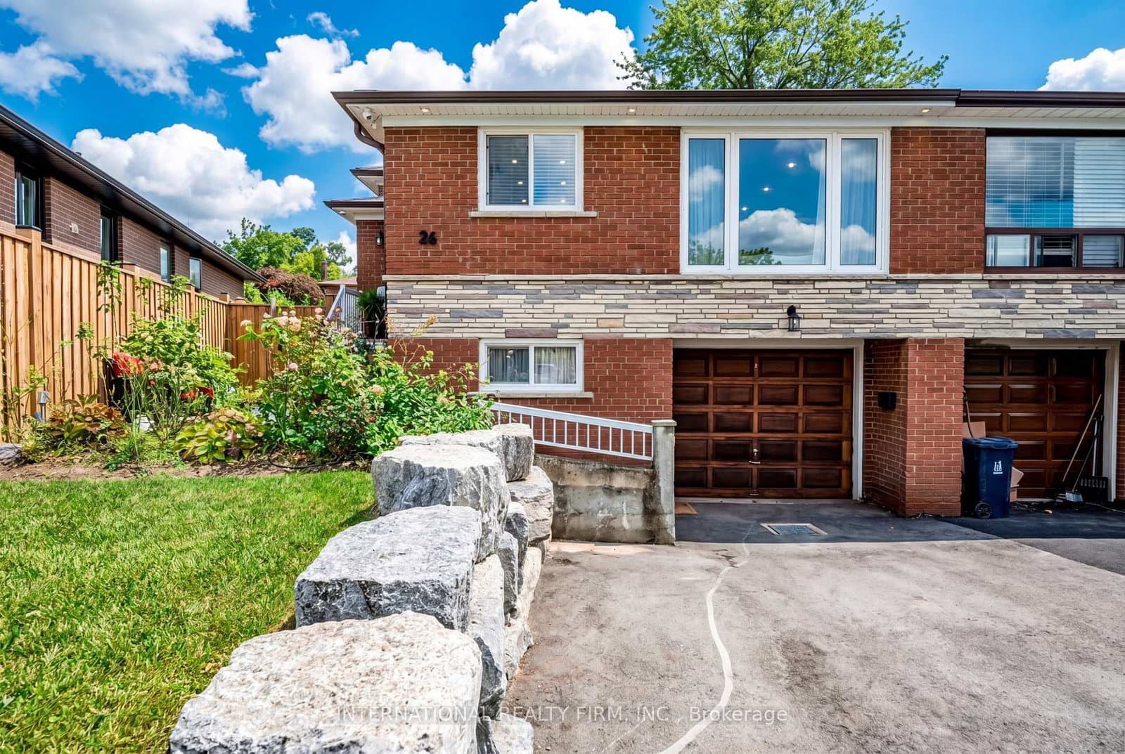 26 Dellbrook Crescent, Toronto, ON