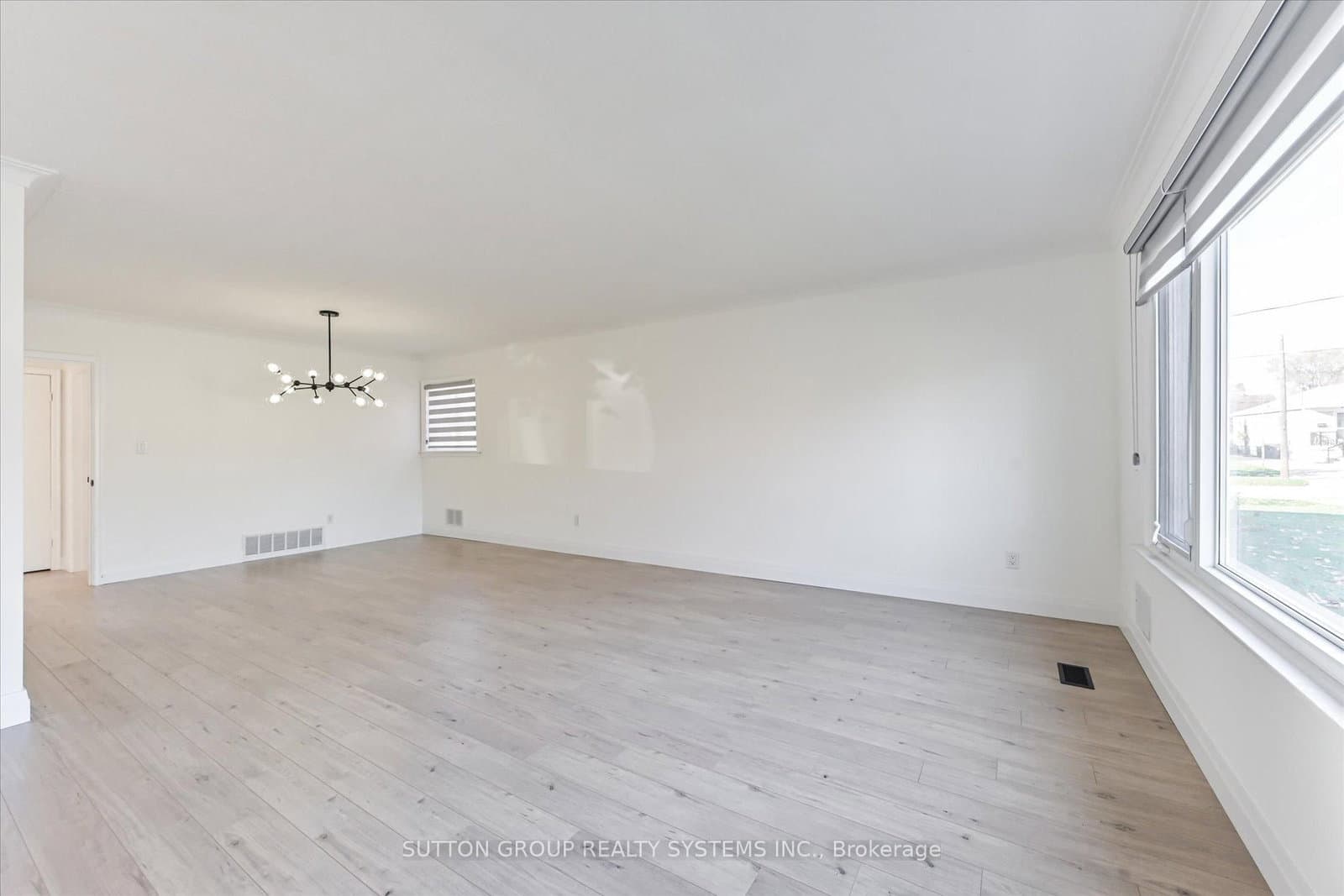 4 Cranston Road, Toronto, ON — photo 2
