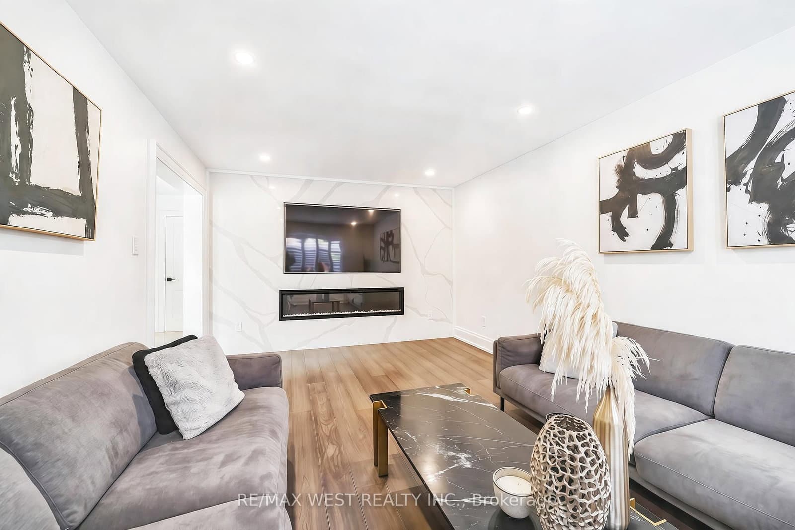 108 Poplar Heights Drive, Toronto, ON — photo 3