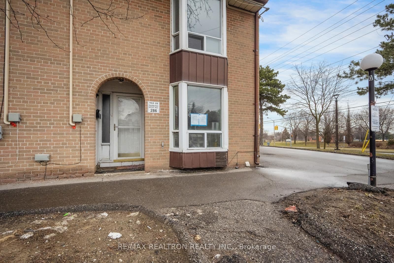 106 - 250 John Garland Boulevard, Toronto, ON — photo 2