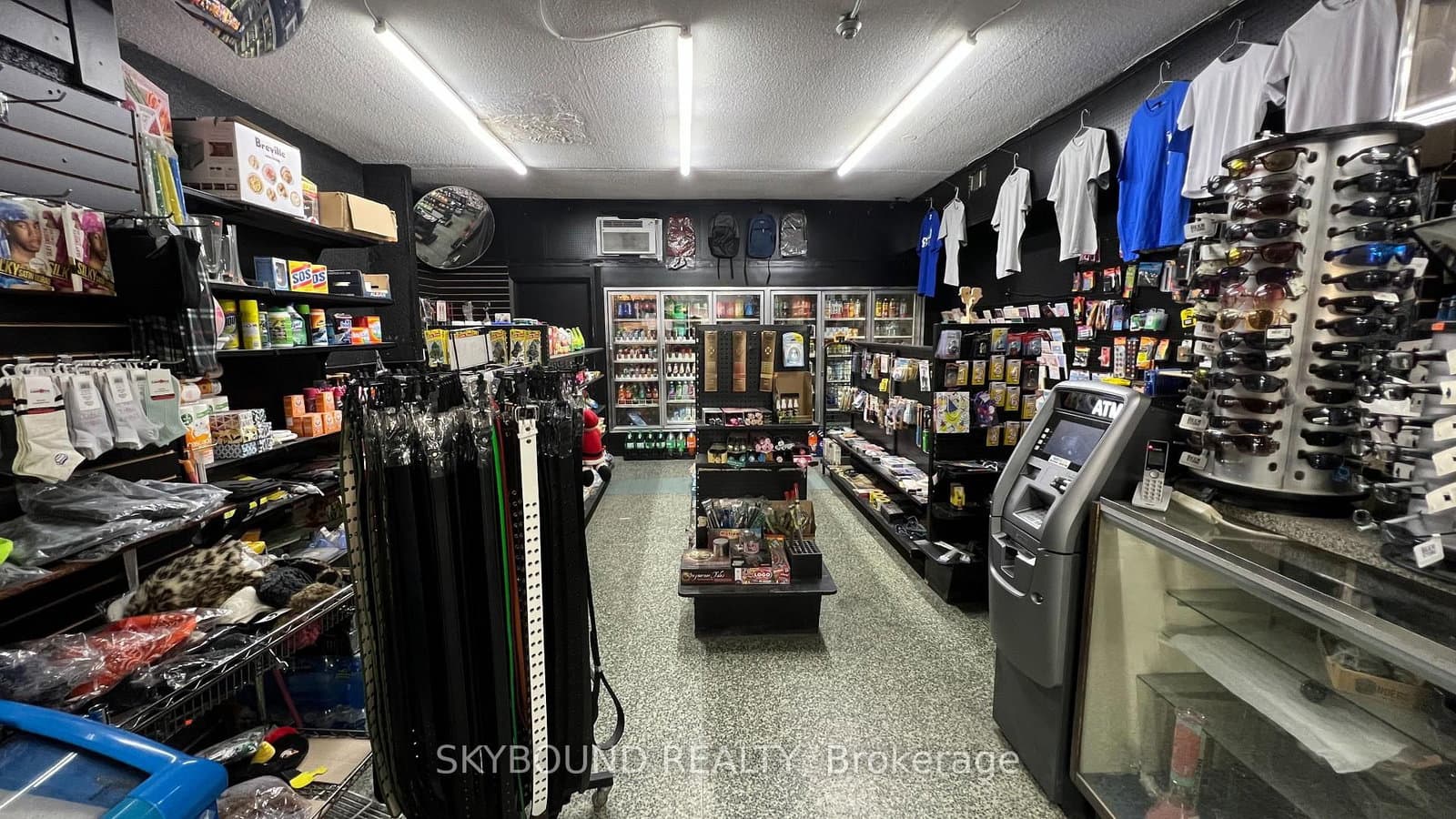 Unit 11 - 2111 Jane Street, Toronto, ON — photo 2
