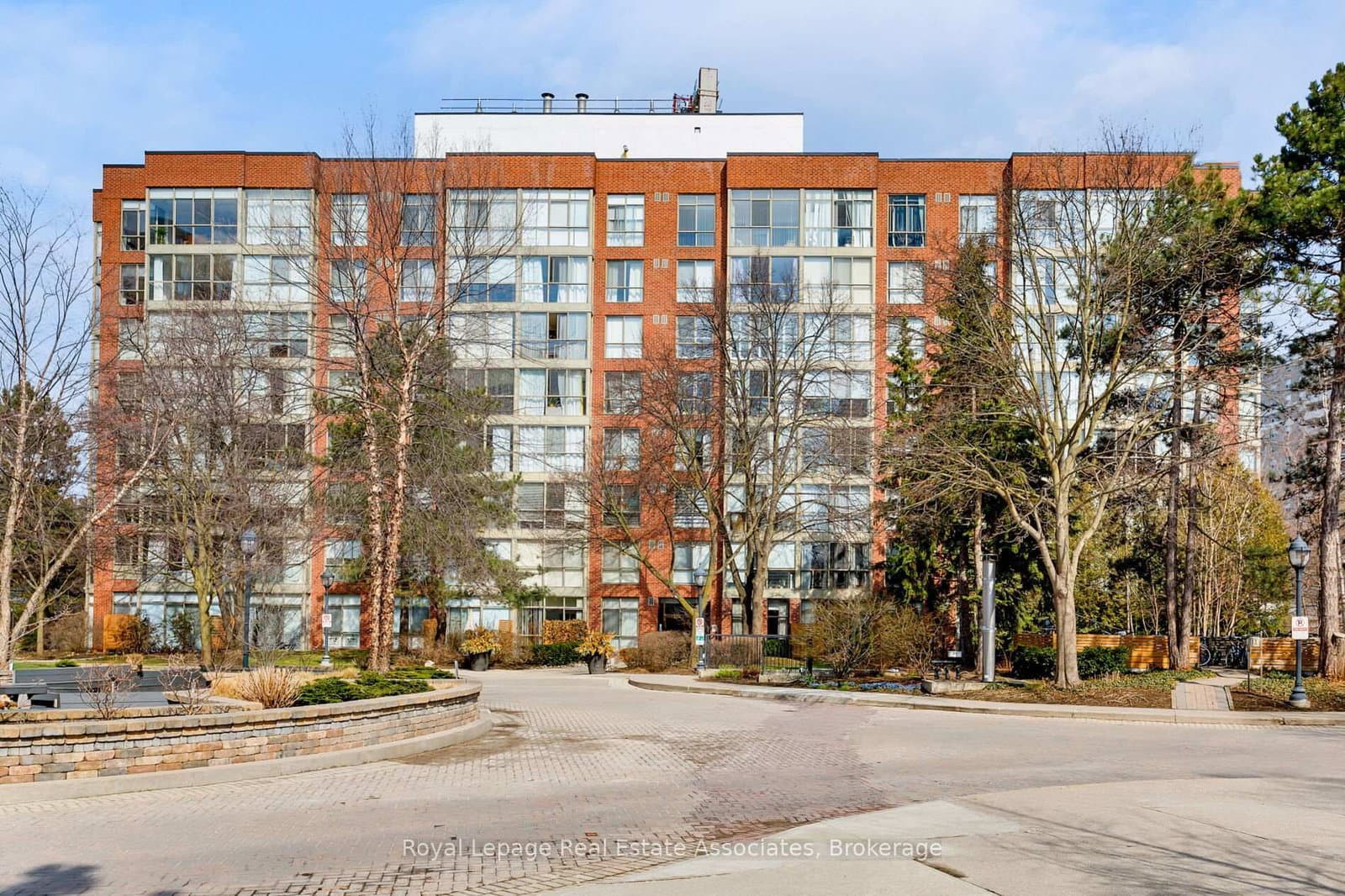 349 - 24 Southport Street, Toronto, ON — photo 3