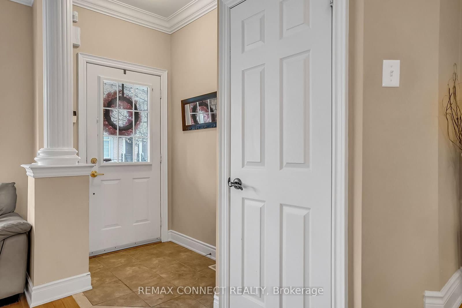 5 Terceira Circle, Toronto, ON — photo 2