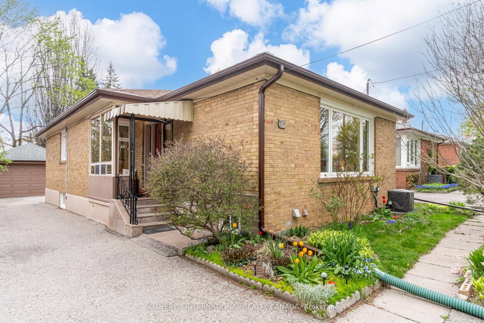 16 Paulart Drive, Toronto, ON — photo 3