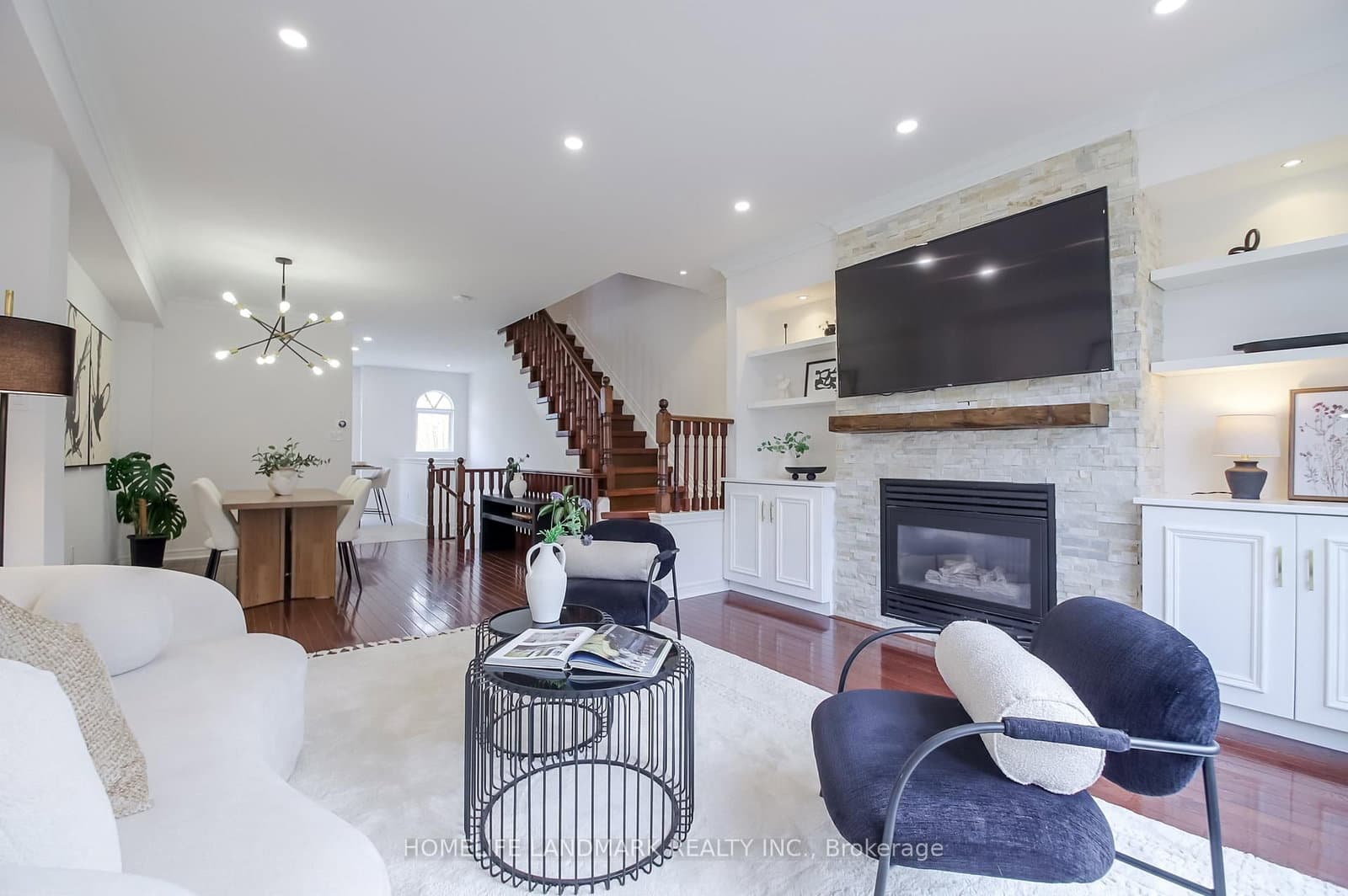 9 - 34 Mendota Road, Toronto, ON — photo 2