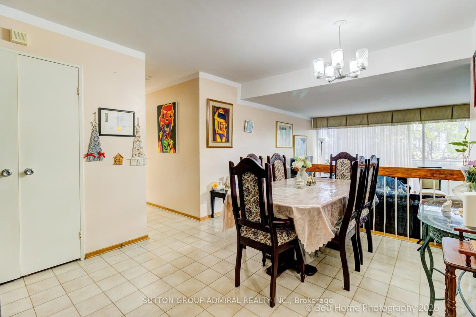 106 - 1 Four Winds Drive, Toronto, ON — photo 3