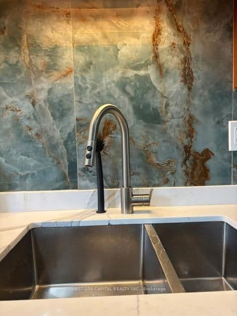 #73 - 246 John Garland Boulevard, Toronto, ON — photo 2