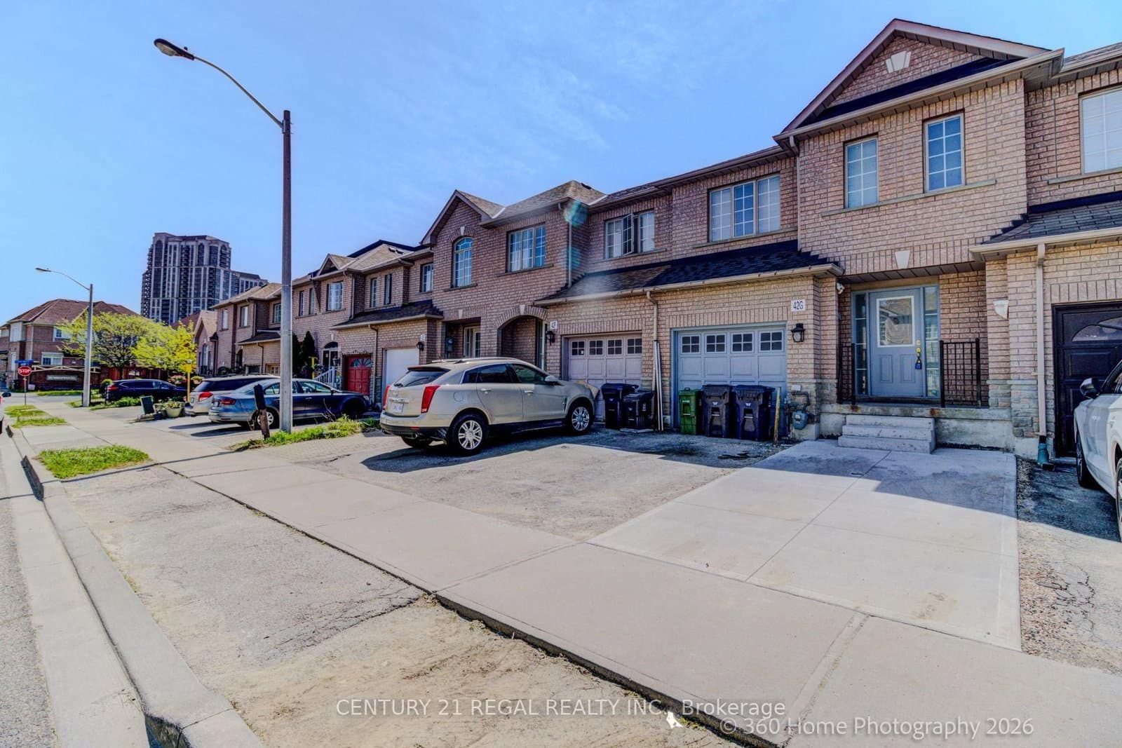 42G View Green Crescent, Toronto, ON — photo 2