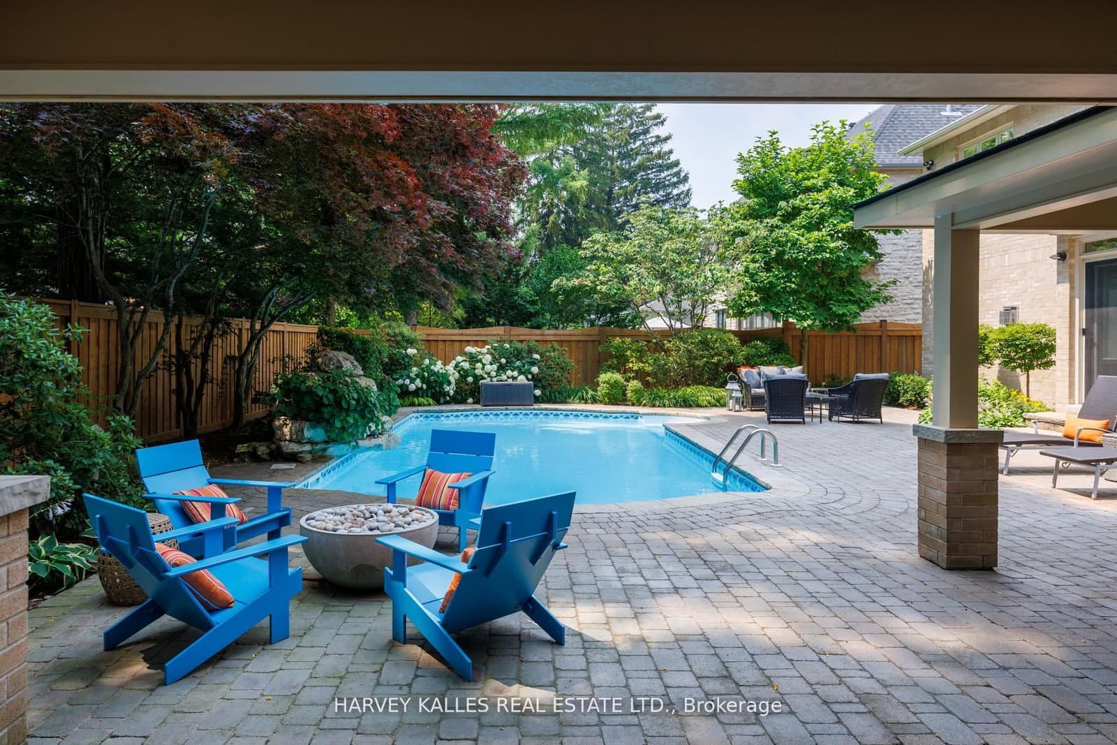 7 ROMNEY Road, Toronto, ON