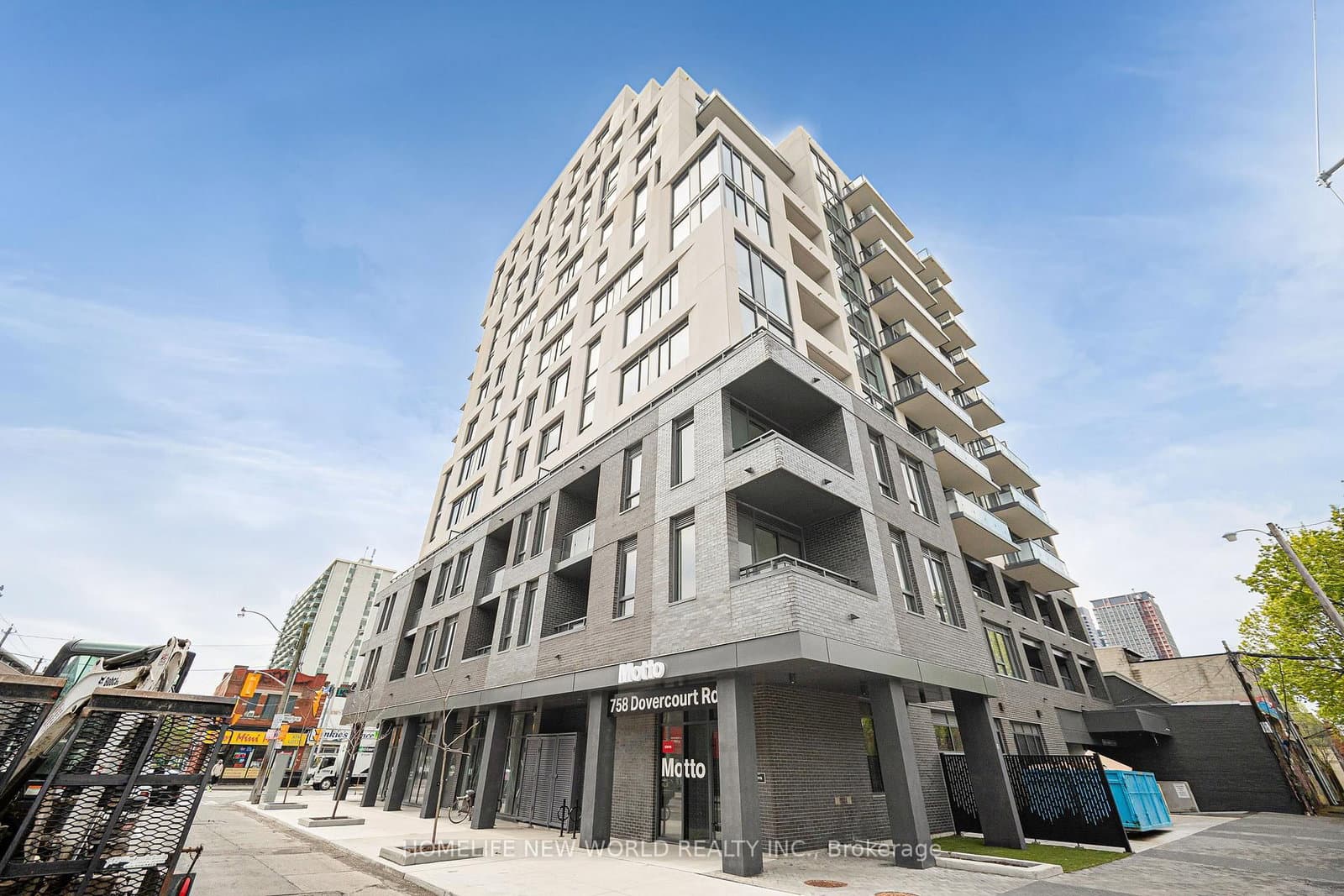 401 - 758 Dovercourt Road, Toronto, ON