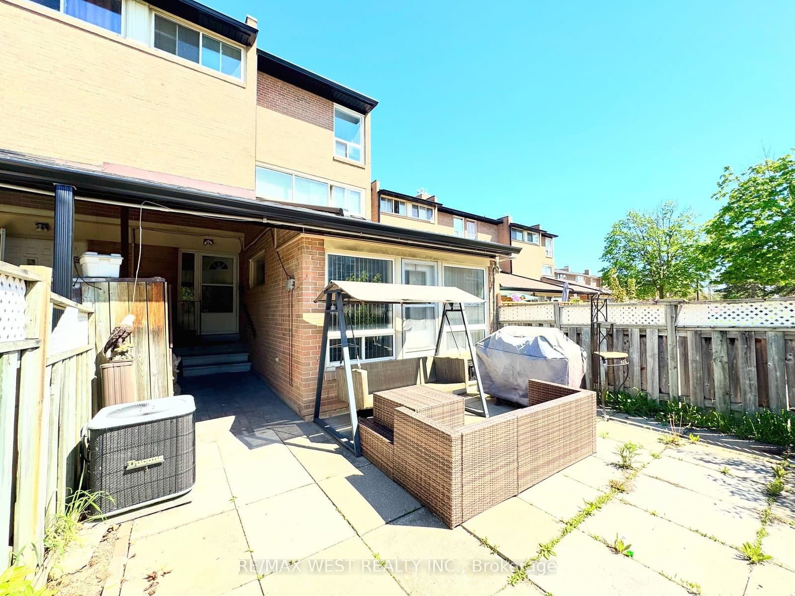 234 - 260 John Garland Boulevard, Toronto, ON — photo 3