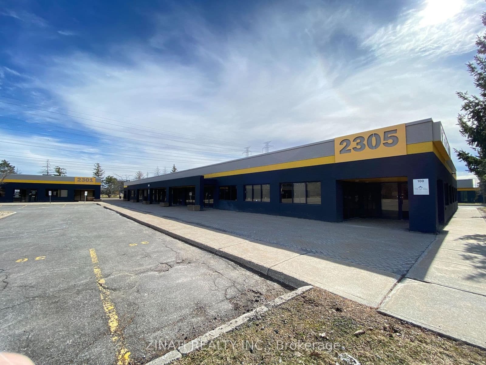 200 - 2305 St Laurent Boulevard, Ottawa, ON