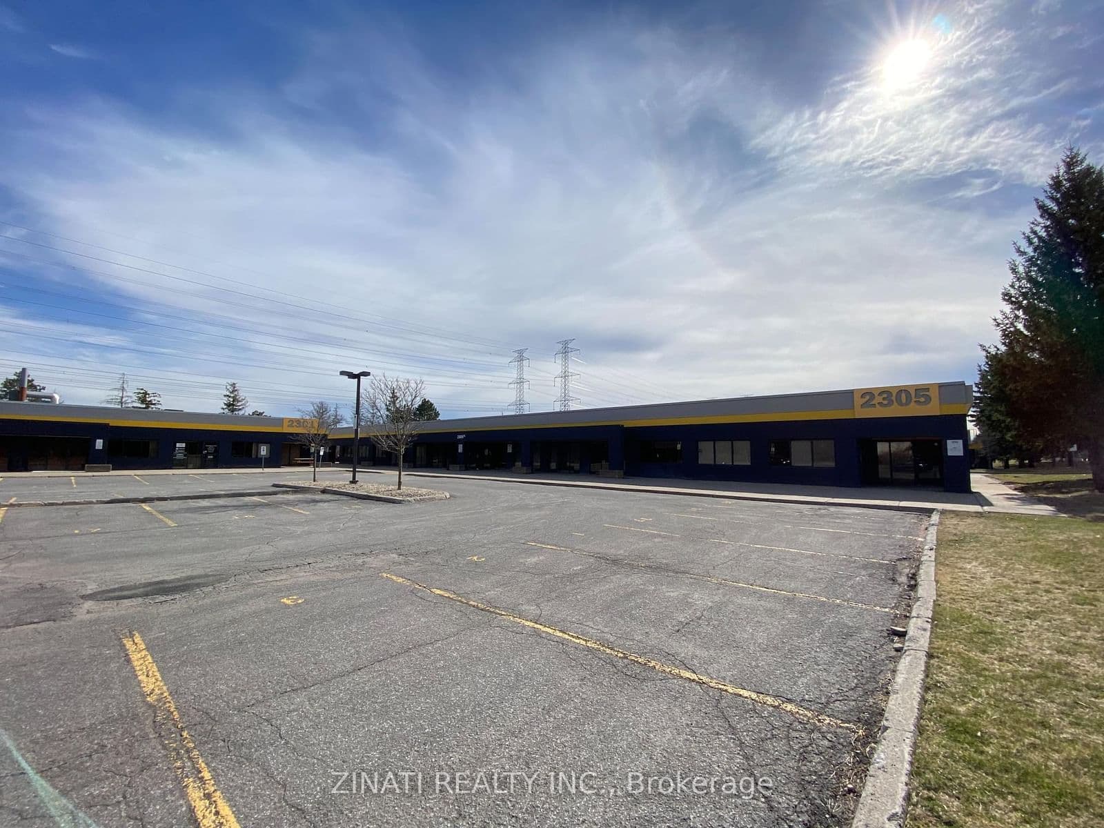 200 - 2305 St Laurent Boulevard, Ottawa, ON — photo 2