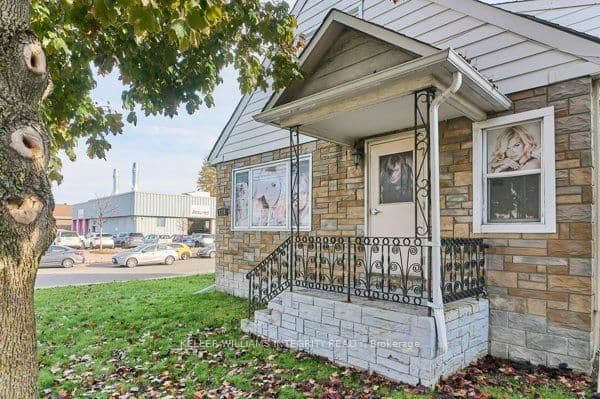 276 Mcarthur Avenue, Ottawa, ON