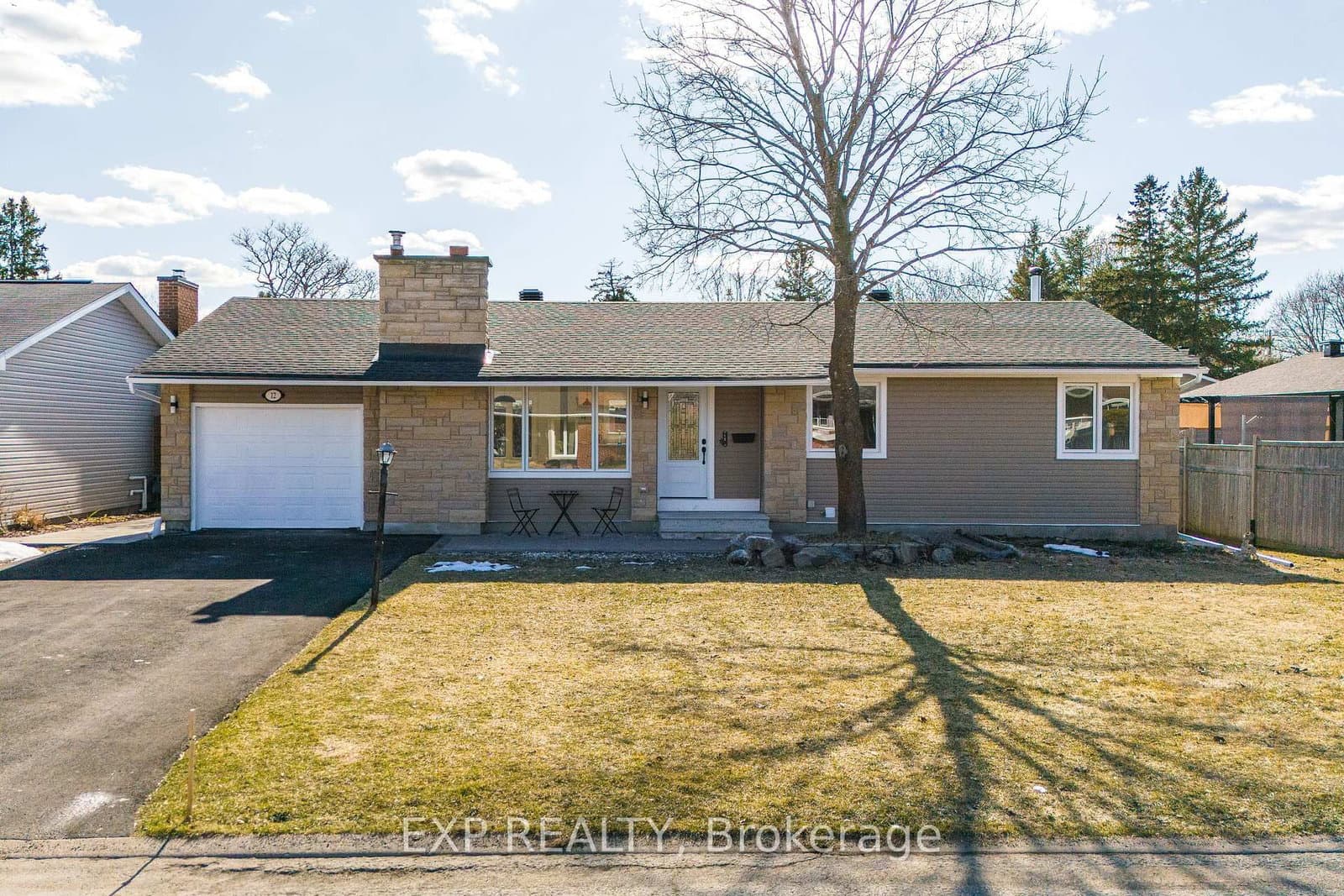 12 Barrhaven Crescent, Ottawa, ON